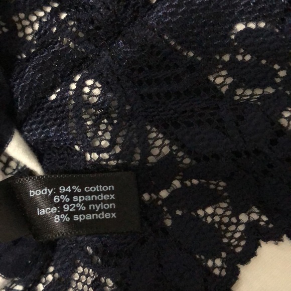 The Limited Mixed Media Navy Blue Stripe Cotton and Lace Tank Top size M Petite - Picture 7 of 10